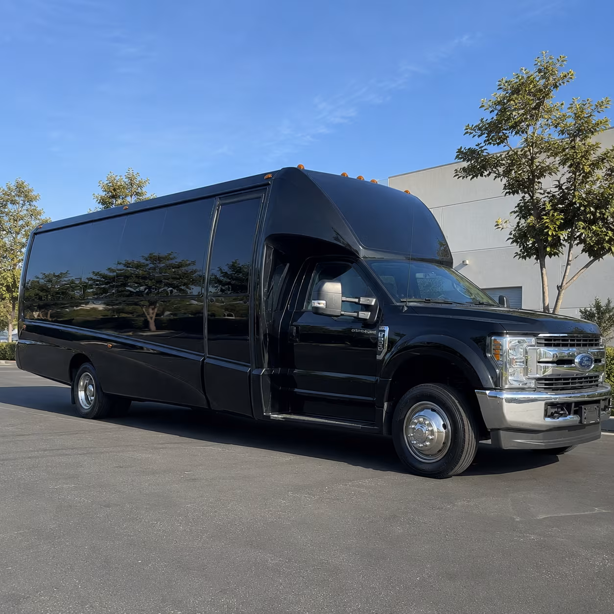 Sterling Heights Prom & Homecoming Transportation party bus exterior
