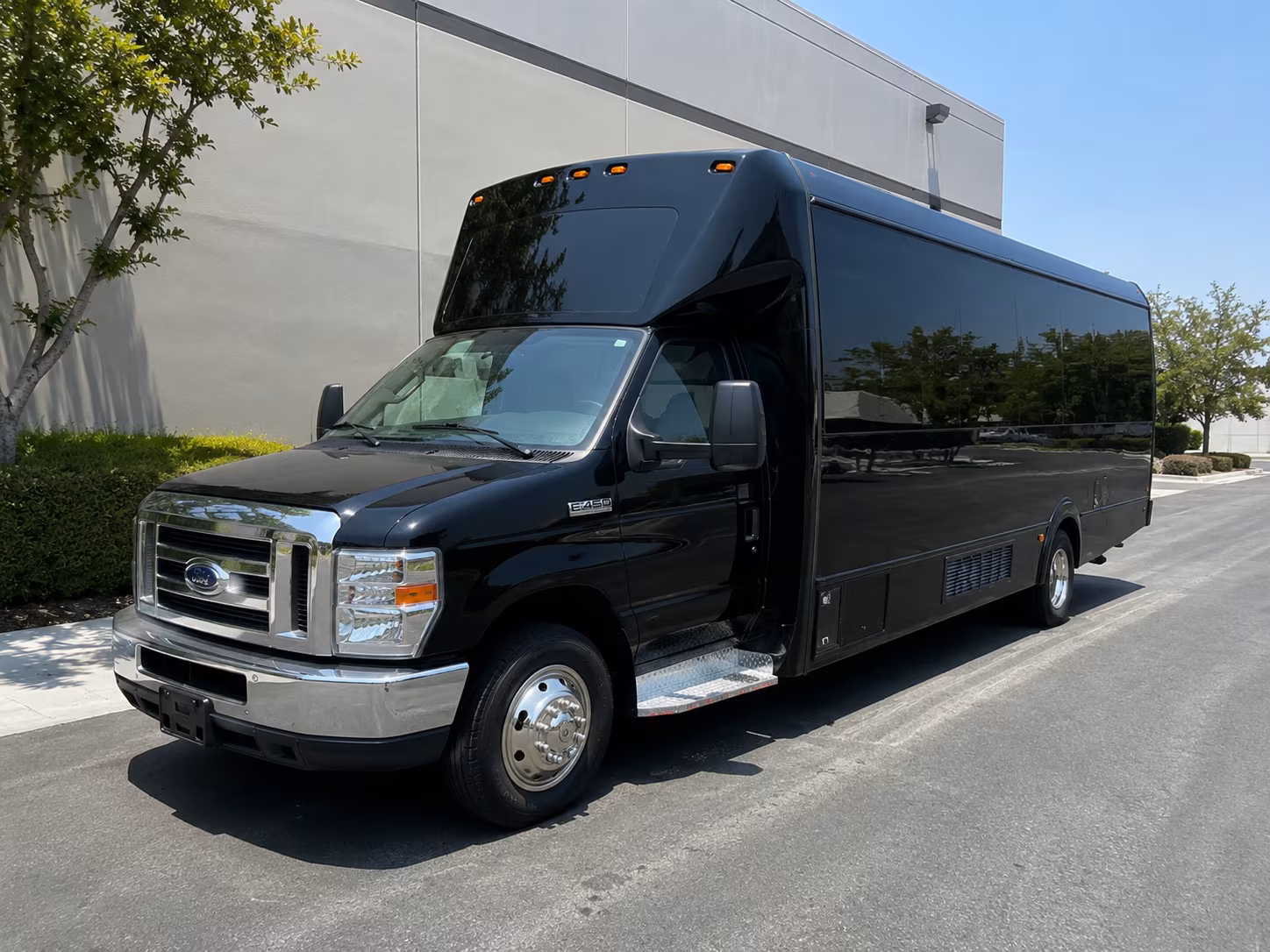 Sterling Heights Wedding Transportation party bus exterior
