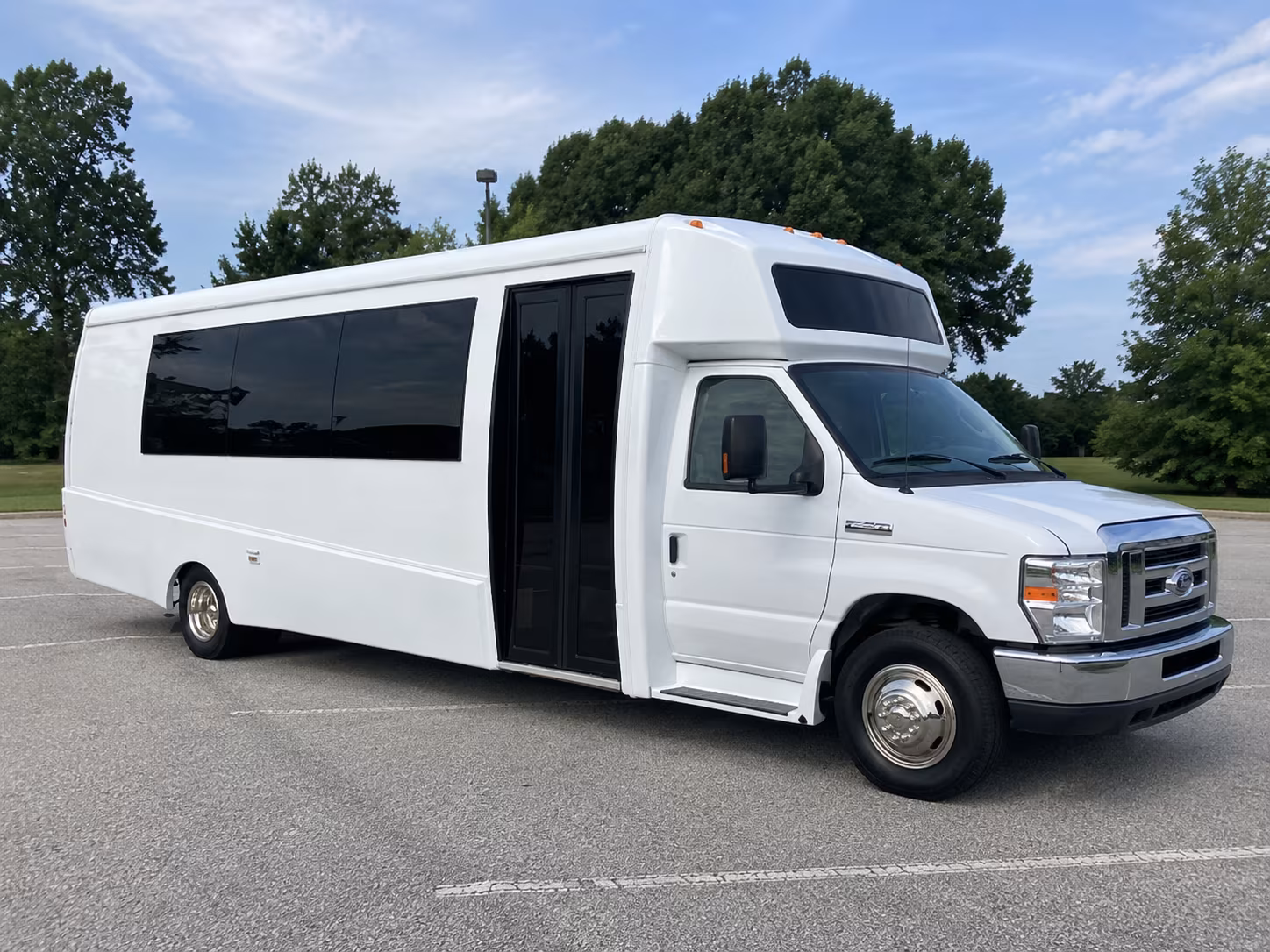 Sterling Heights Winery Tour & Pub Crawl Transportation party bus exterior